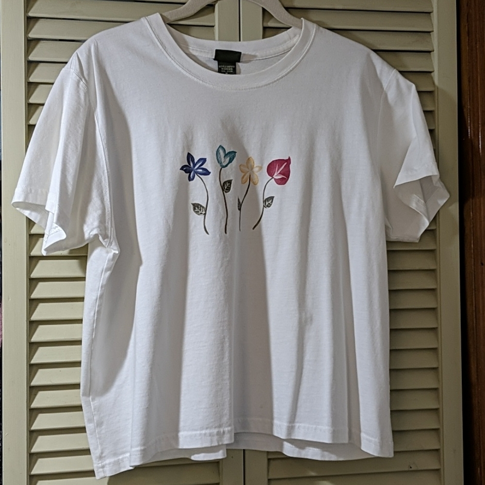 White with flowers LL Bean T shirt size M